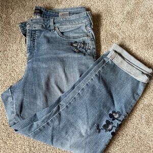 NYDJ Embroidered Blue Boyfriend Ankle Jeans. Size 16